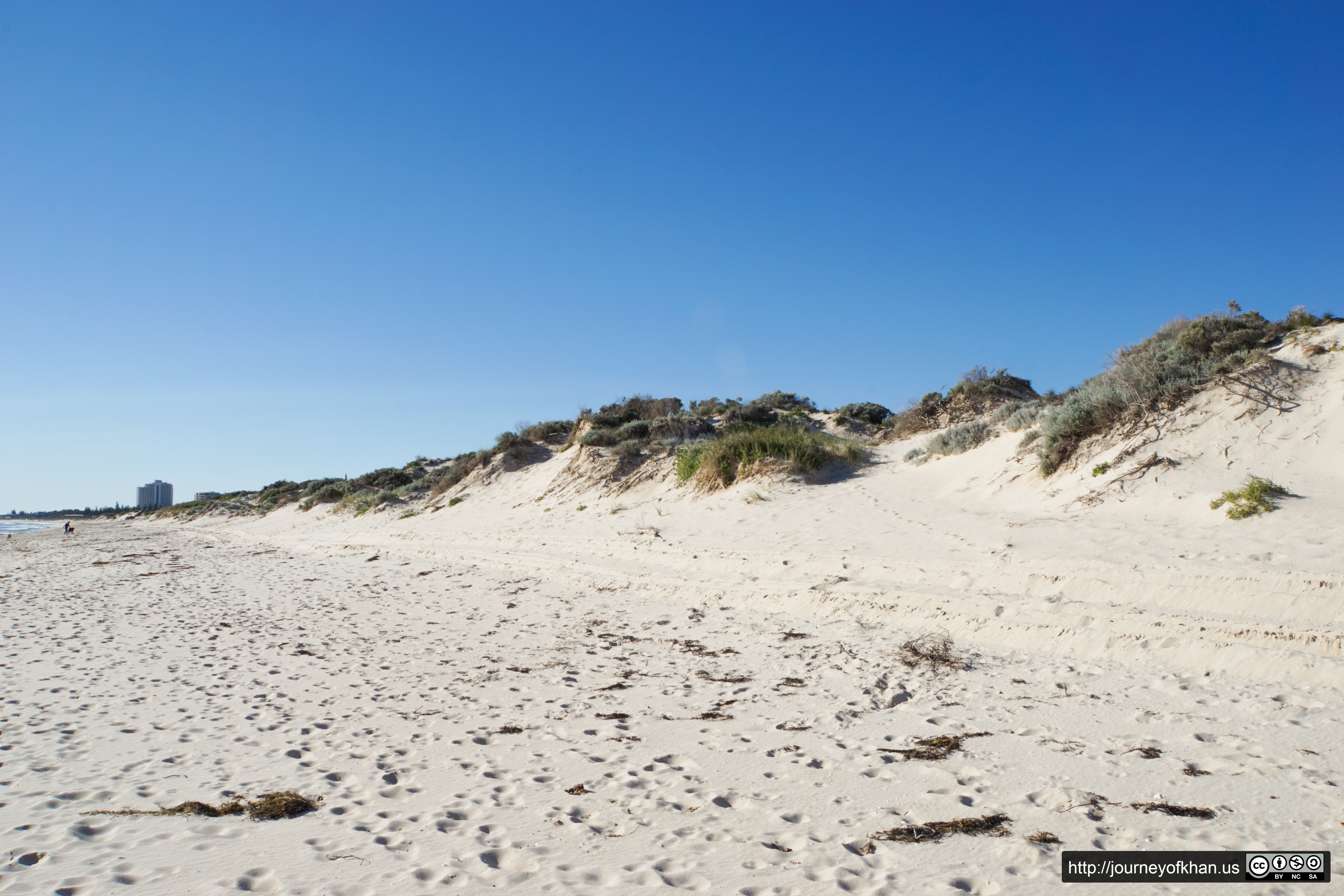 Sand and Sky in Perth (High Resolution)