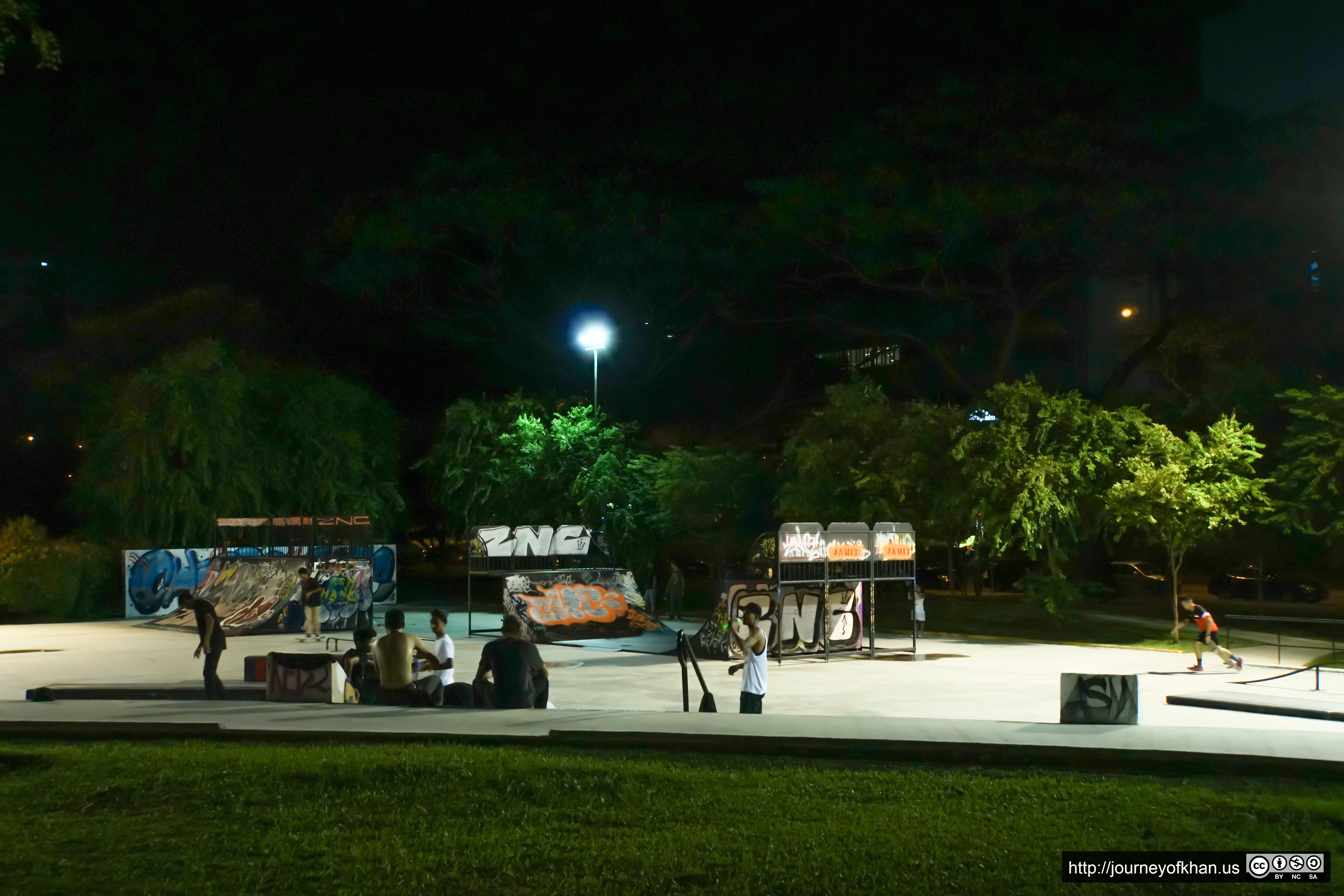 Night Skating in Singapore (High Resolution)