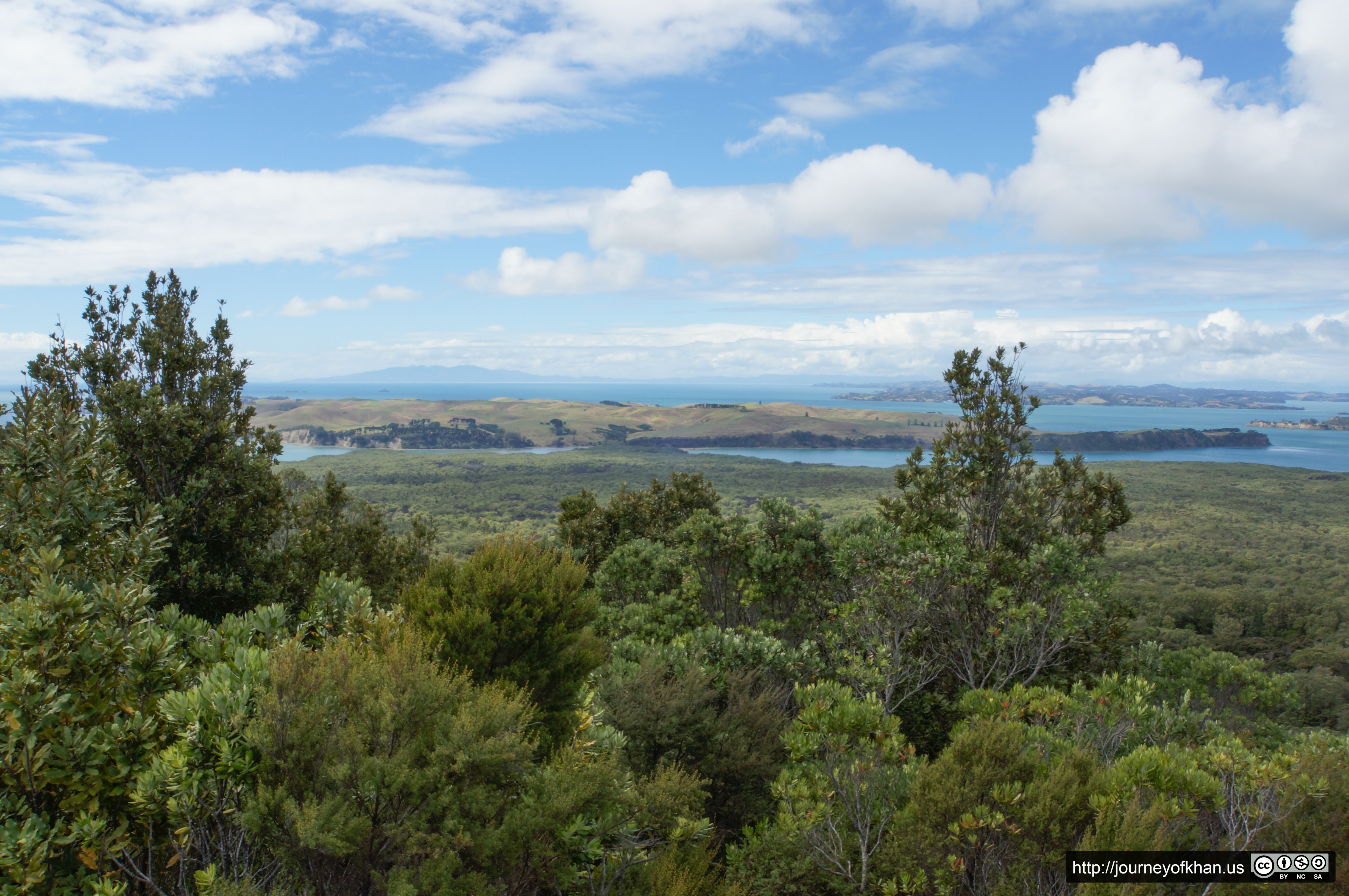 Water Between the Islands (High Resolution)