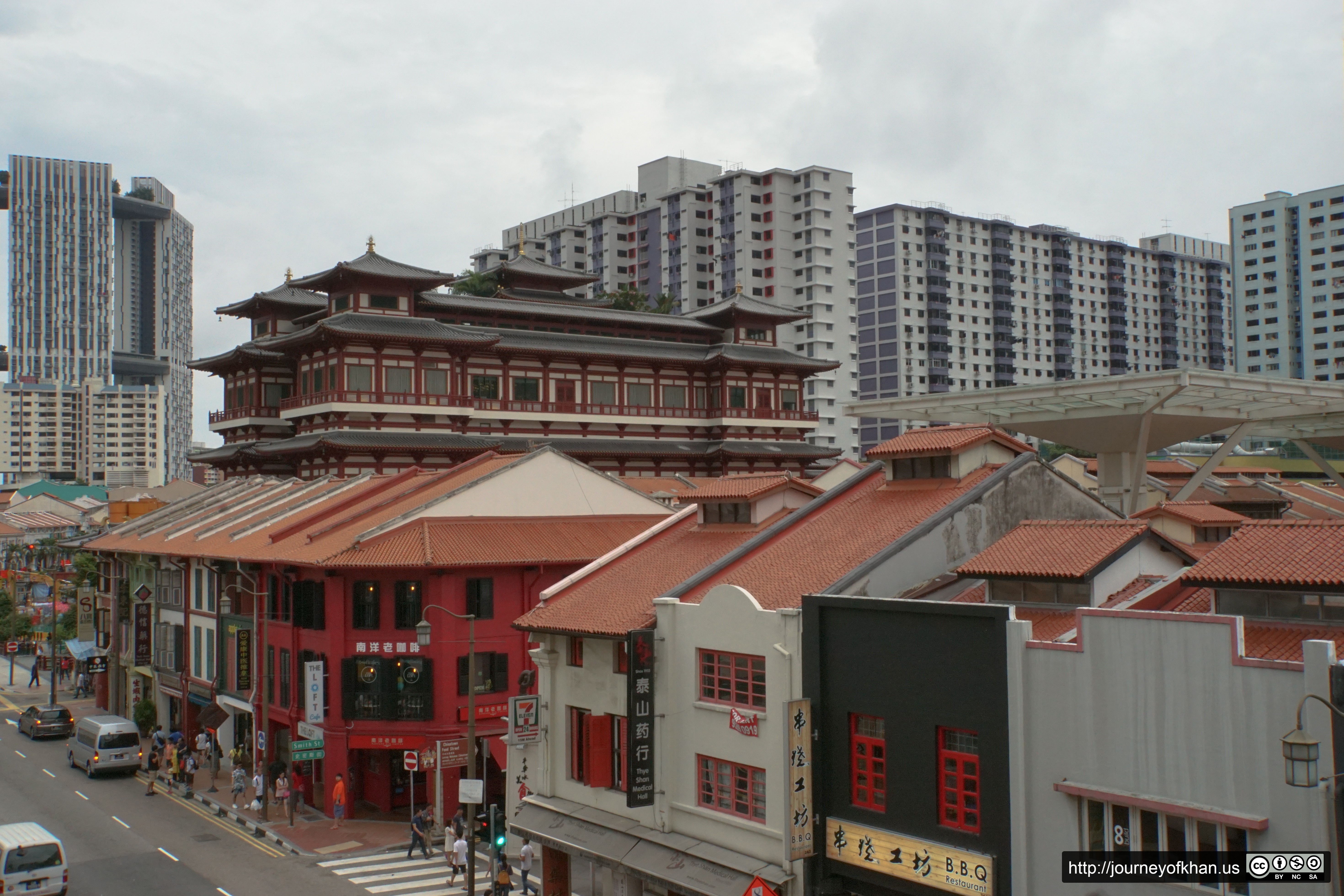 Buddhist Temple in Chinatown (High Resolution)