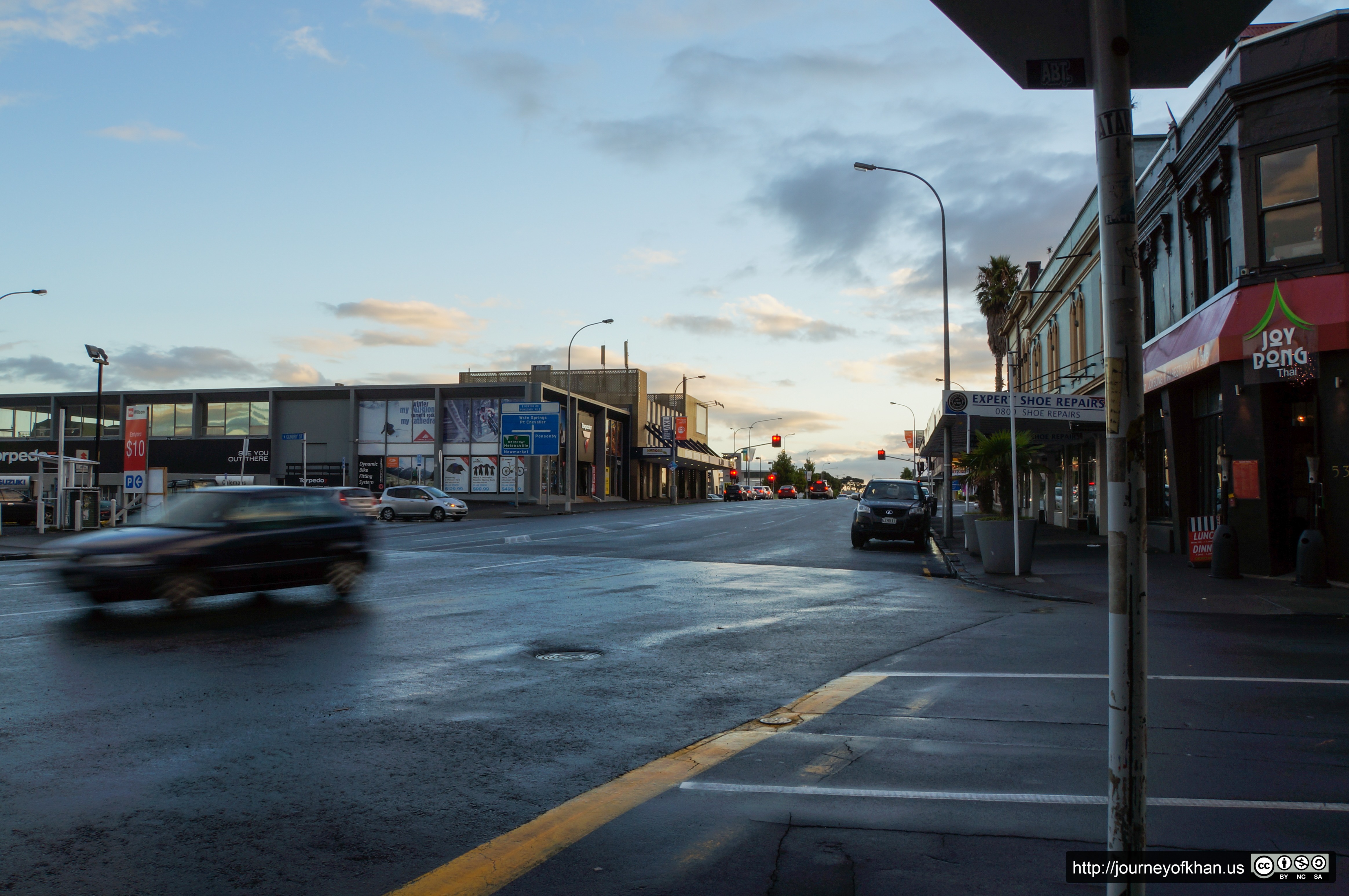 Sunset on a Street in Auckland (High Resolution)