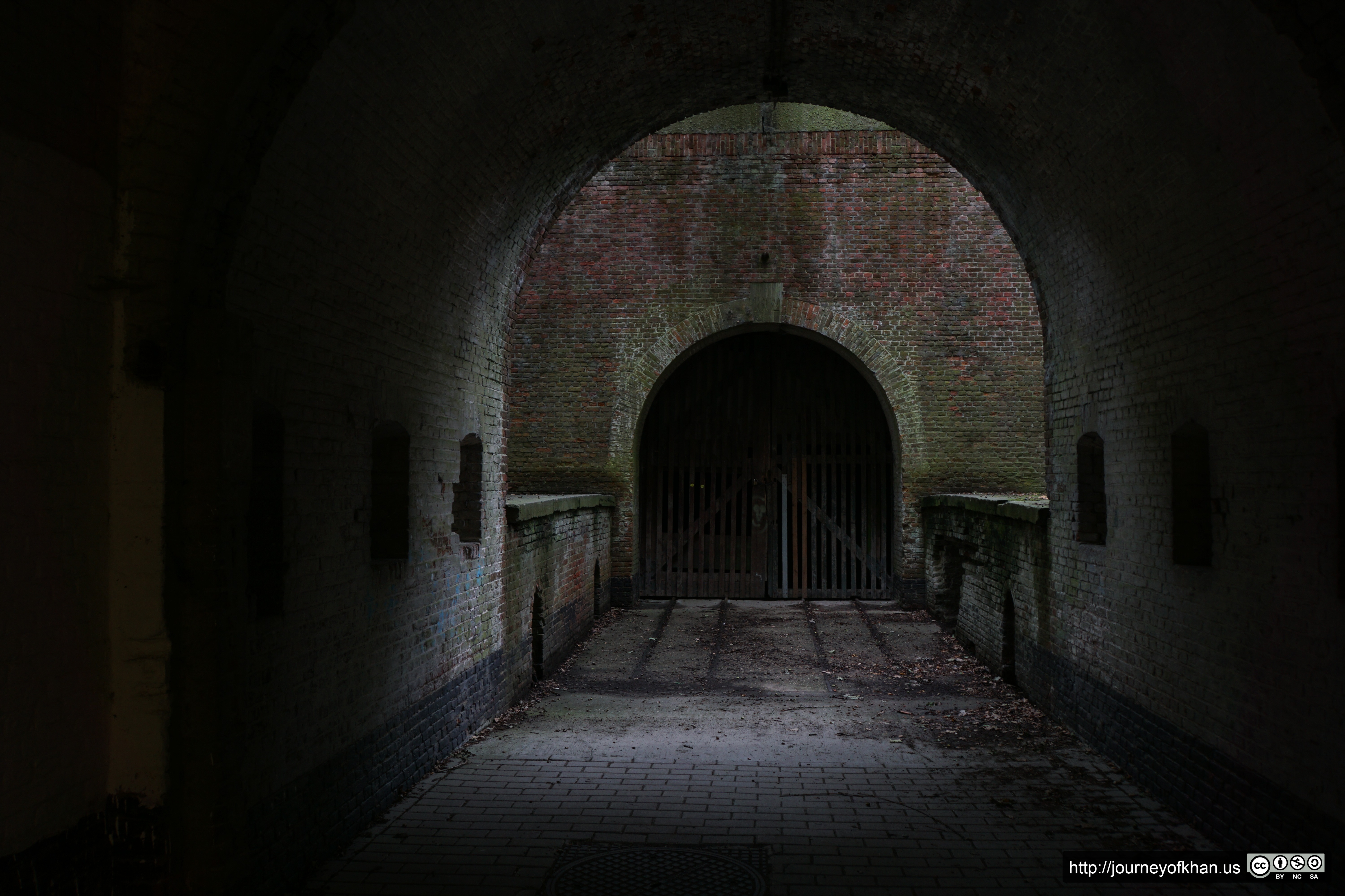 Dark Tunnel, Dark Doors (High Resolution)